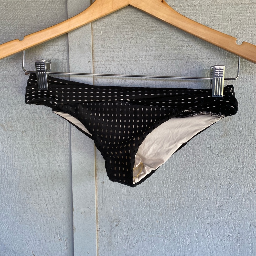 Never been worn Acacia Swimwear bikini bottoms